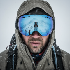 Smučarska očala Crullé Win Ski C2 - Fotografija z informativnim prikazom očal je ustvarjena z umetno inteligenco.