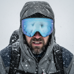 Smučarska očala Crullé Win Slope C2 - Fotografija z informativnim prikazom očal je ustvarjena z umetno inteligenco.